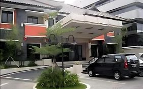 Guntur Hotel